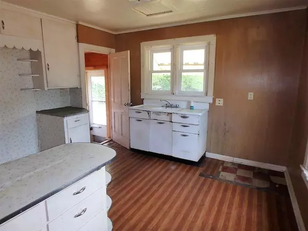 New London, WI 54961,803 OSHKOSH STREET