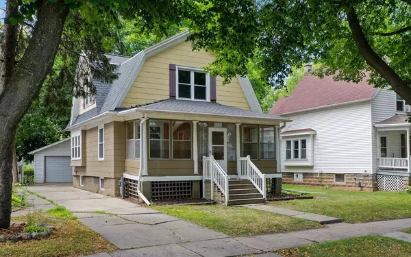 815 HOWARD STREET, Green Bay, WI 54303