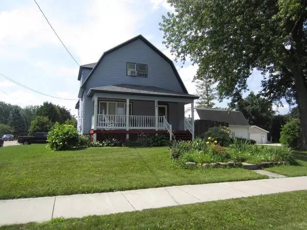 554 E PEARL STREET, Seymour, WI 54165