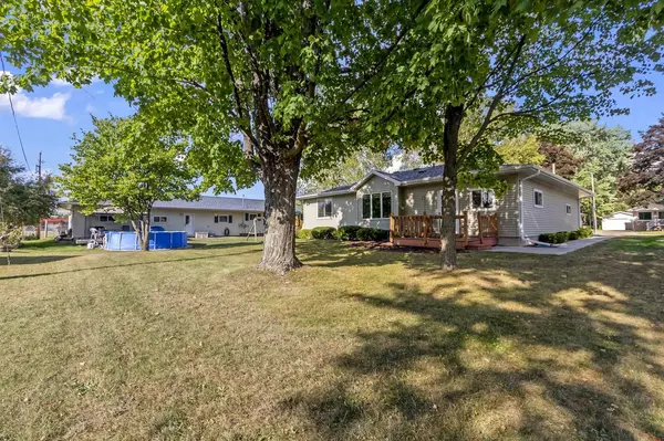 New London, WI 54961,1007 MENASHA STREET