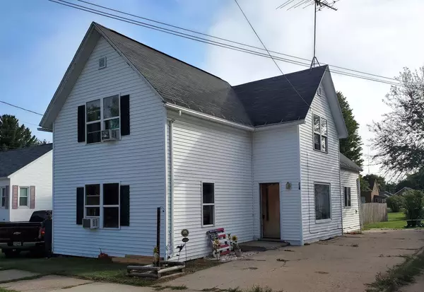 714 NE 2ND STREET, Marion, WI 54950