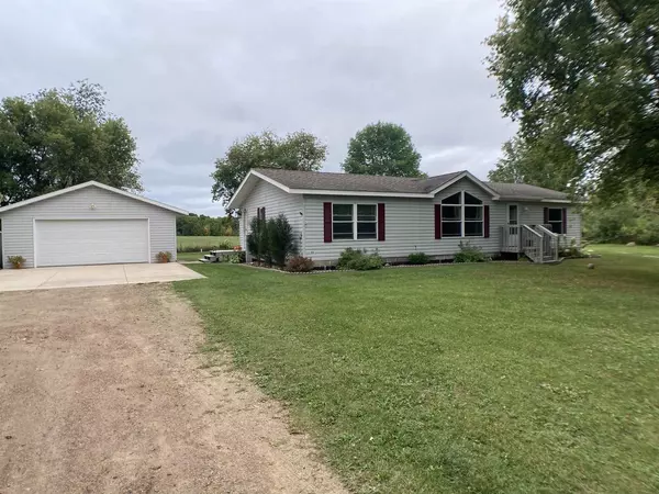 N7988 HUNTINGTON ROAD, Gresham, WI 54128