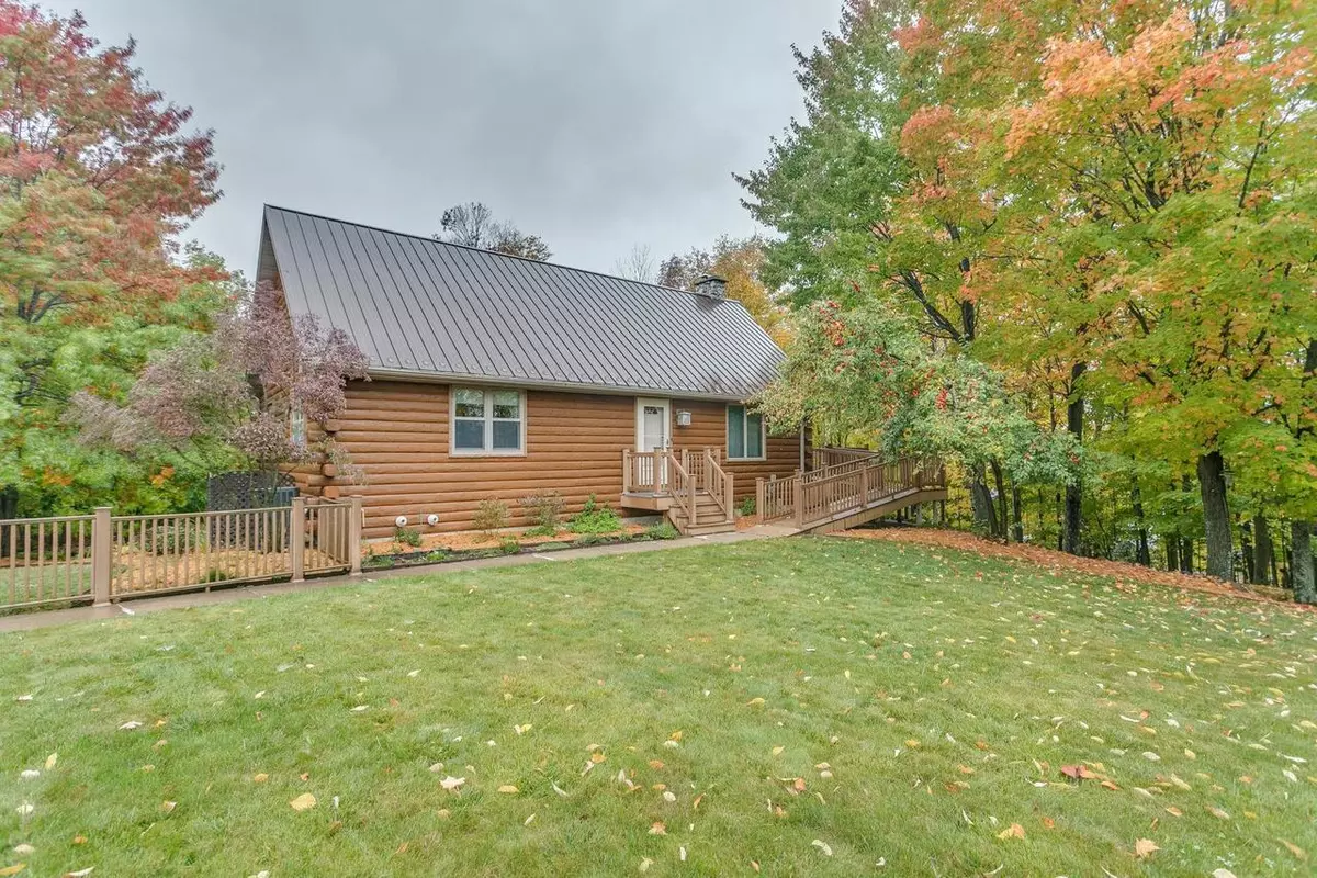 Pickerel, WI 54465,330 COUNTY HWY DD