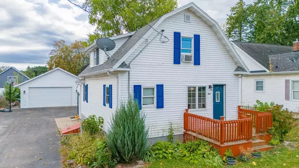 416 E WISCONSIN STREET, Seymour, WI 54165