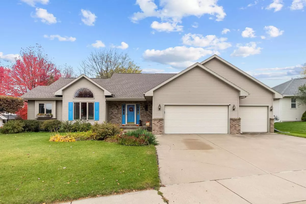 Appleton, WI 54913,115 W WAYFARER LANE