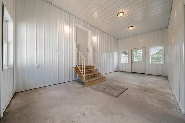 Marion, WI 54950,240 W GARFIELD AVENUE