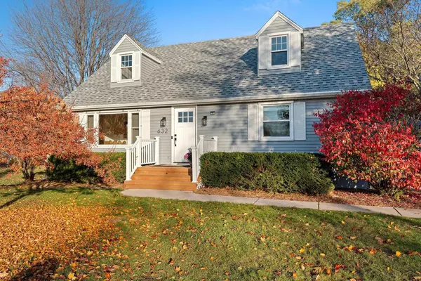 632 E IDLEWILD COURT, Howard, WI 54303