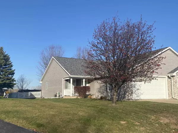 N255 EASTOWNE LANE, Appleton, WI 54915