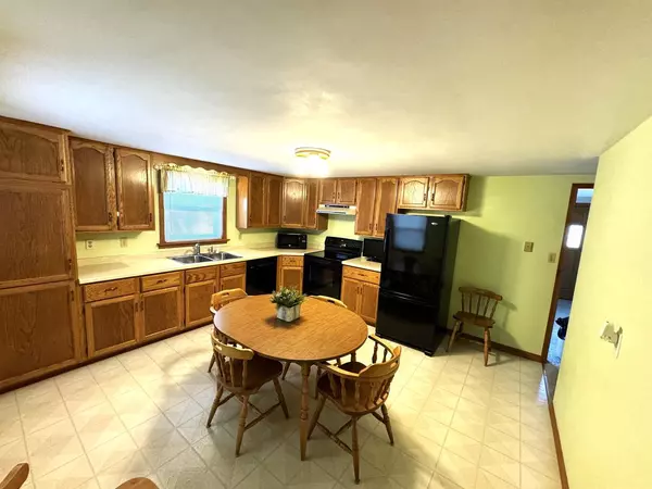 Reedsville, WI 54230,421 MENASHA STREET