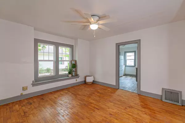 Clintonville, WI 54929,101 10TH STREET