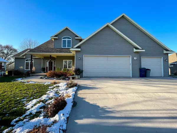 1773 CREEK VU DRIVE, North Fond Du Lac, WI 54937