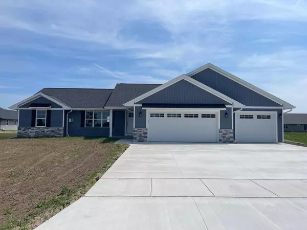 1240 ALLEN LEE WAY, Pulaski, WI 54162