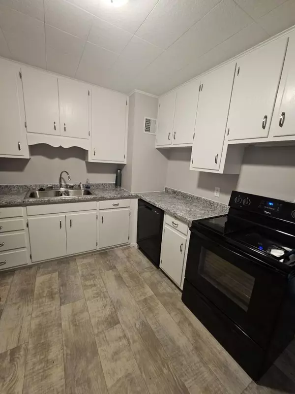 Clintonville, WI 54929,40 16TH STREET