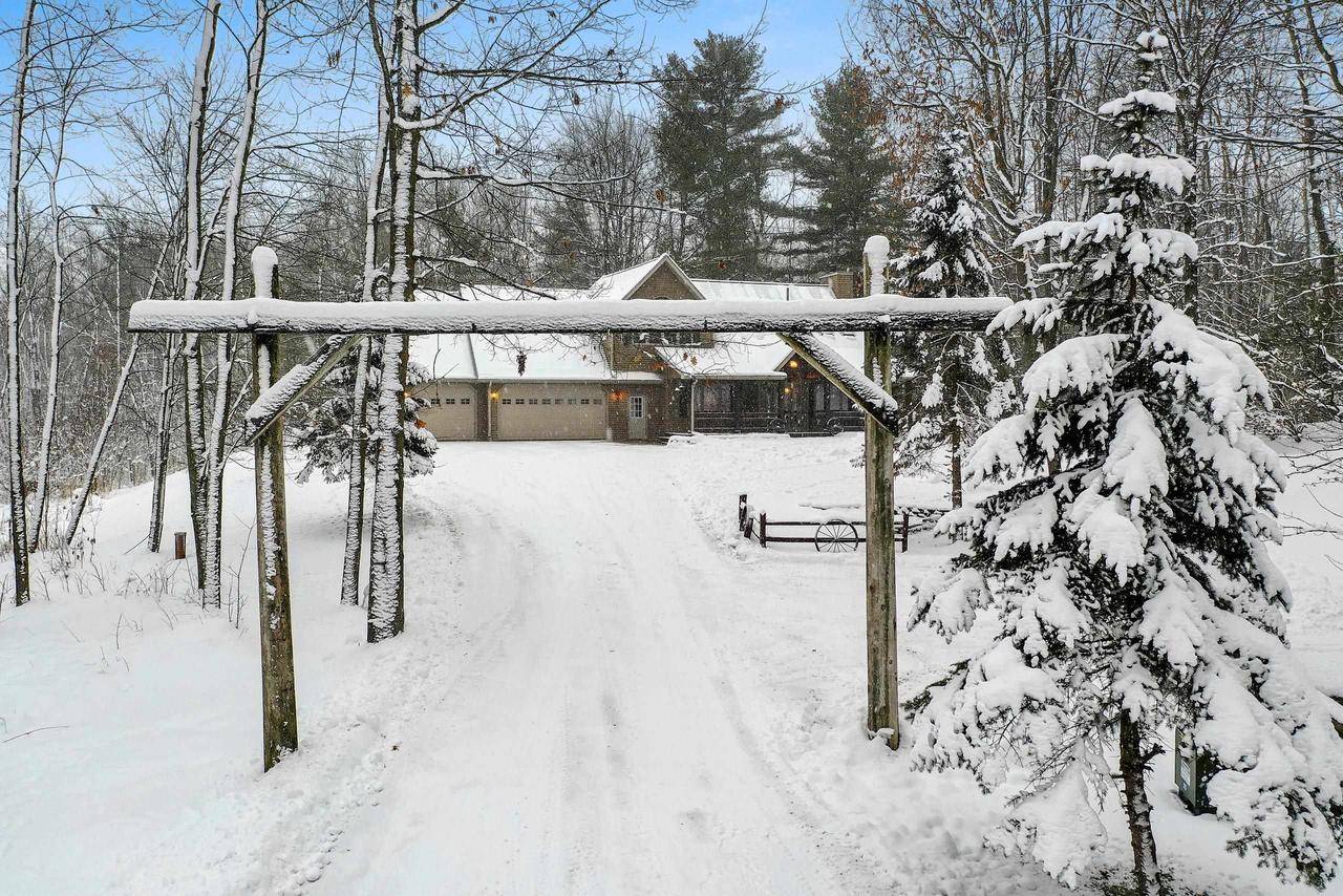 3182 TIMBERWOOD COURT, Abrams, WI 54101