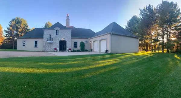 Tigerton, WI 54486,W13761 BLUE HERON LANE