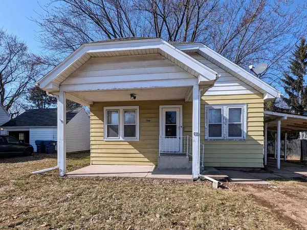 256 S MAIN STREET, Clintonville, WI 54929