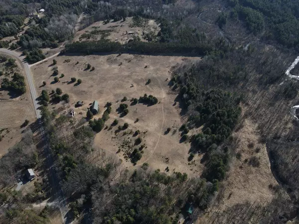 Iola, WI 54945,N11392 COUNTY RD P