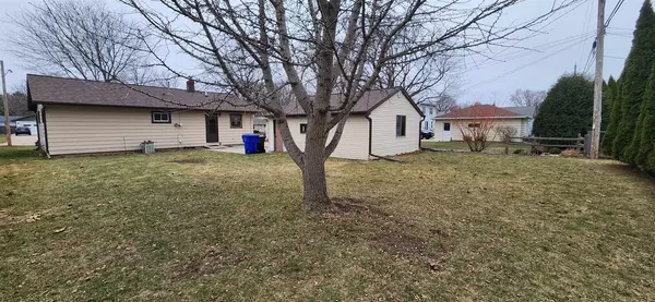 Appleton, WI 54915,824 S CHRISTINE STREET