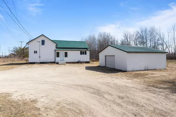 320 E STATE STREET, Black Creek, WI 54106