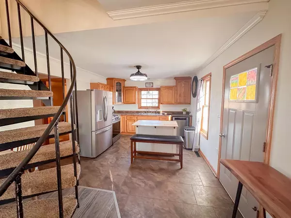 Clintonville, WI 54929,N10602 HILL TOP ROAD