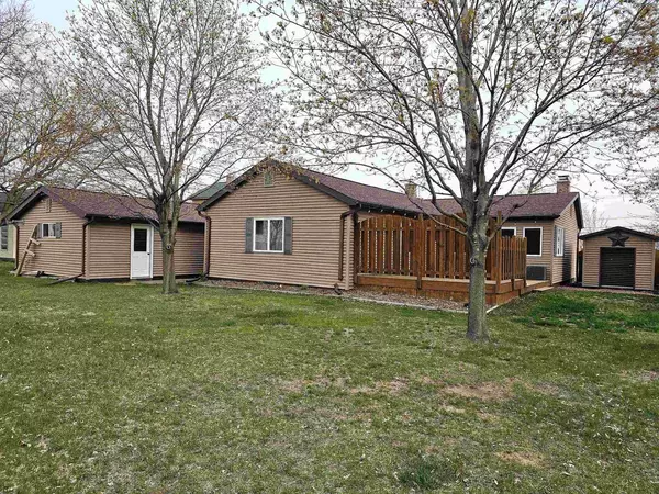 Weyauwega, WI 54983,107 E ALFRED STREET