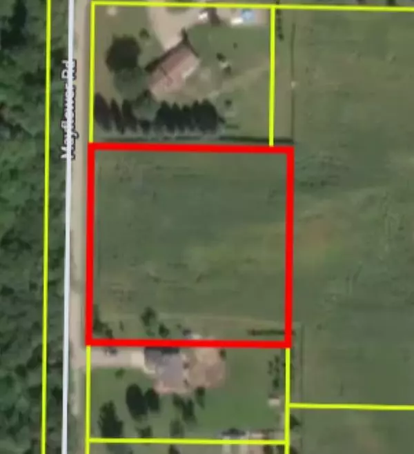 MAYFLOWER DRIVE, Black Creek, WI 54106