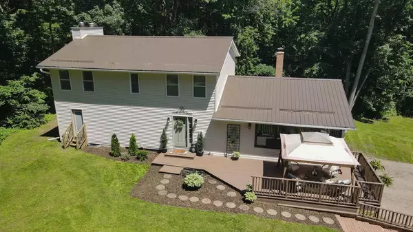 E9124 KANAMAN ROAD, New London, WI 54961