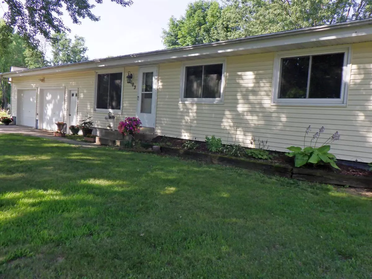 Marion, WI 54950,103 HILLCREST DRIVE