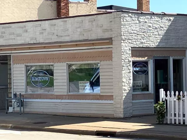 Clintonville, WI 54929,83 S MAIN STREET