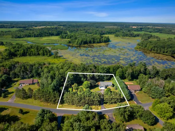 Iola, WI 54945,E1750 LAKE SHORE DRIVE