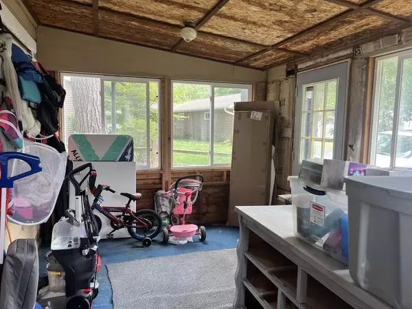 Clintonville, WI 54929,N2746 NORTH SHORE DRIVE