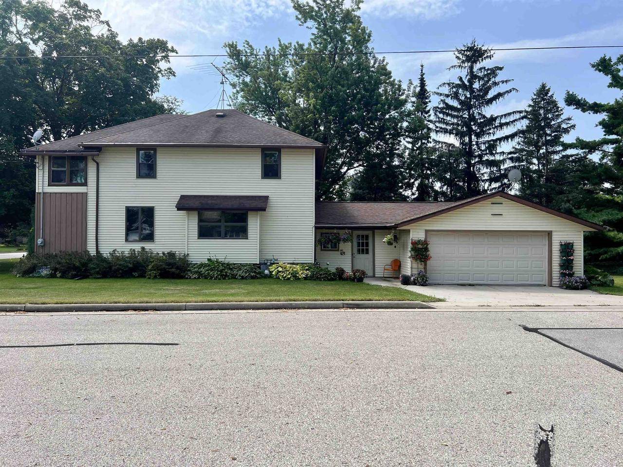 431 RAILROAD STREET, Brownsville, WI 53006