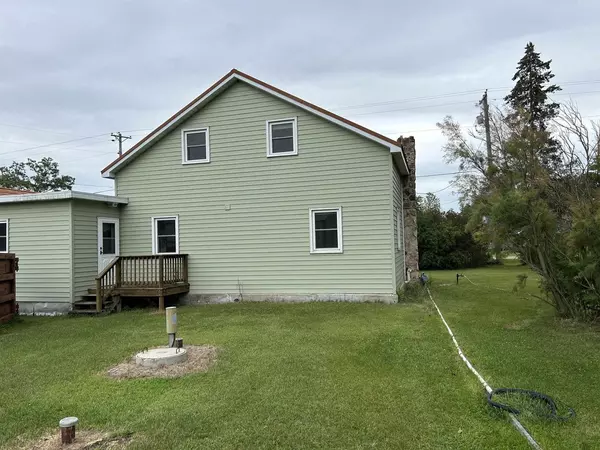 Weyauwega, WI 54983,N2719 STATE ROAD 110