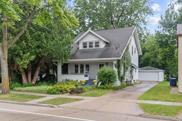 215 N MASON STREET, Appleton, WI 54914