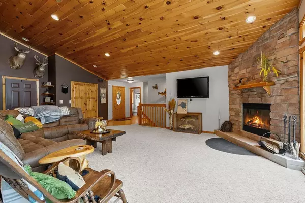 Pickerel, WI 54465,9290 BAY LANE