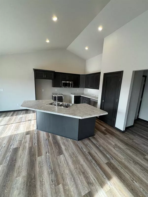 Green Bay, WI 54313,4637 RICHARD LANE