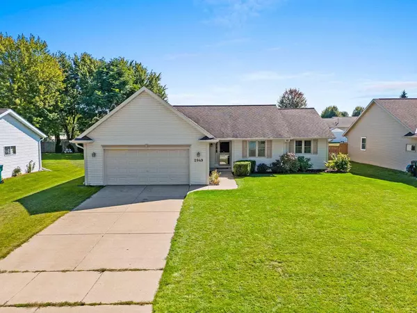 2949 COPPER MOUNTAIN COURT, Green Bay, WI 54313