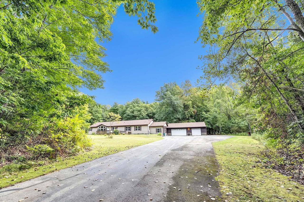 3722 FROELICK ROAD, Abrams, WI 54101