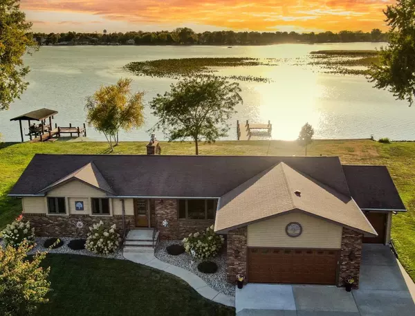 230 TWIN HARBOR DRIVE, Winneconne, WI 54986