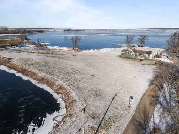 Winneconne, WI 54986,7174 LABELLE SHORE ROAD