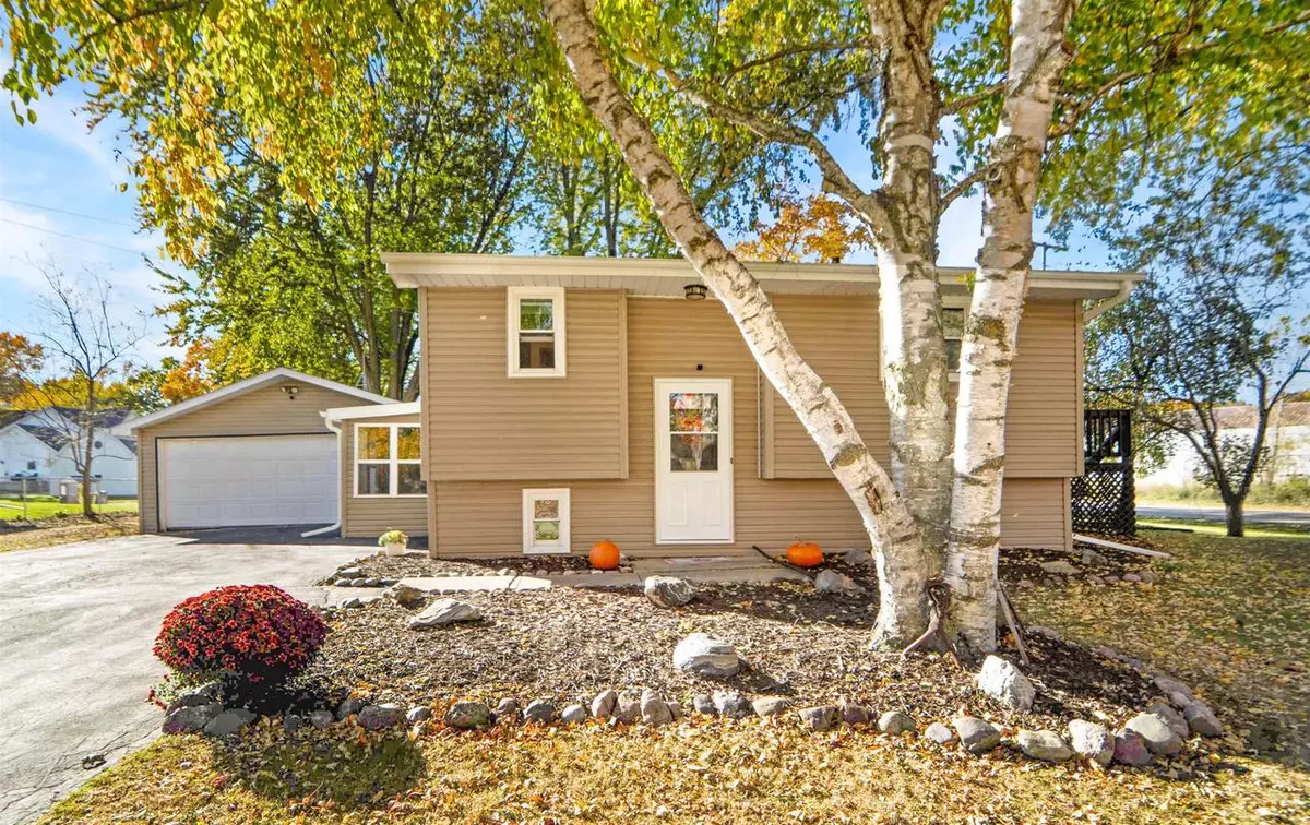 Black Creek, WI 54106,115 N ELM STREET