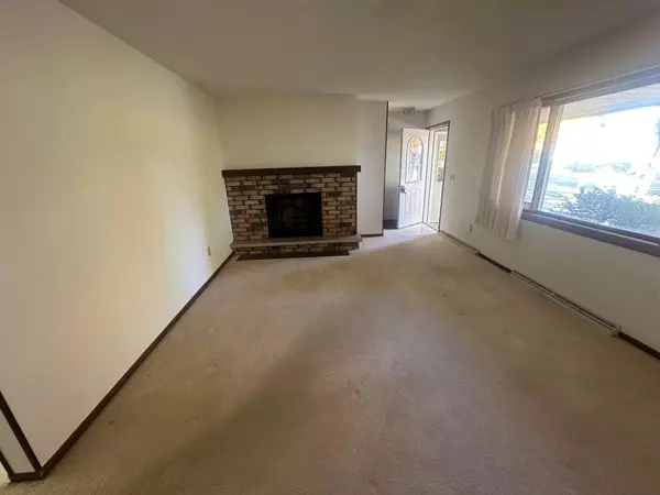 Clintonville, WI 54929,70 N PARK STREET