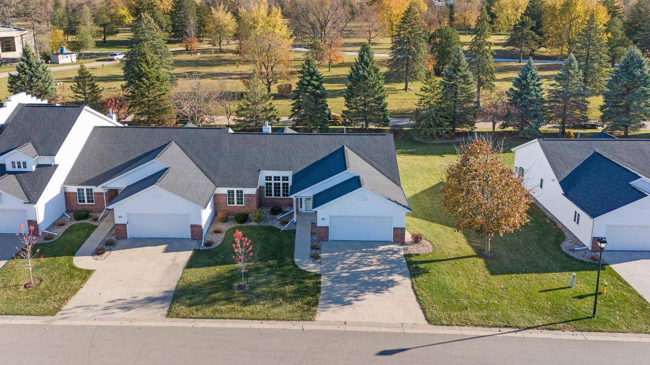 Appleton, WI 54914,1021 W WINDTREE DRIVE