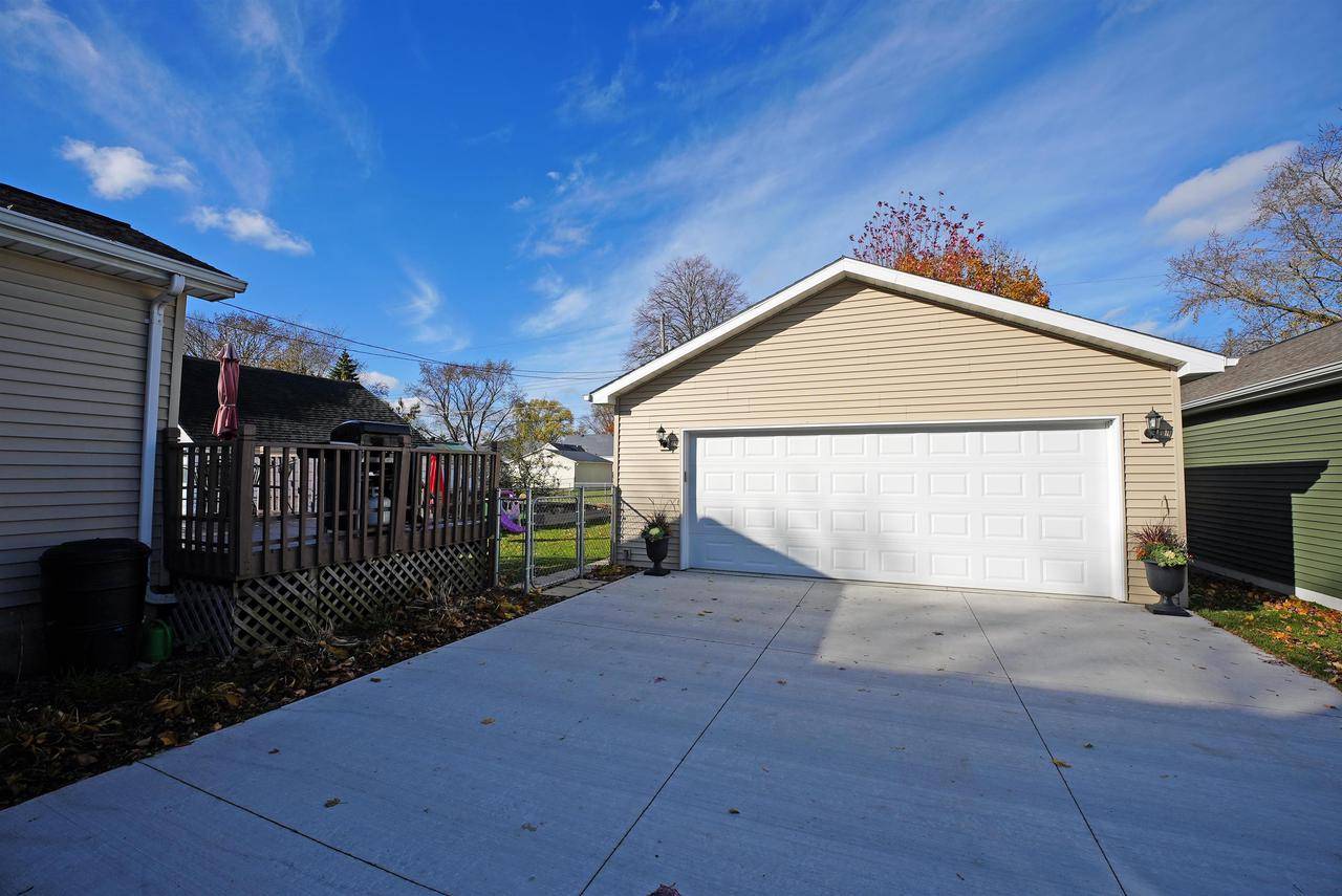 Green Bay, WI 54303,1029 WINFORD AVENUE