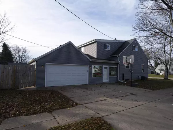 Kimberly, WI 54136,303 S PINE STREET