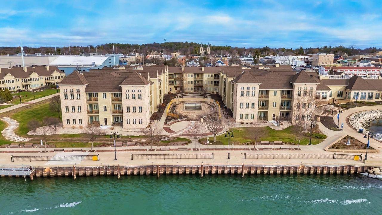 Sturgeon Bay, WI 54235,107 N 1ST AVENUE #200-202-204