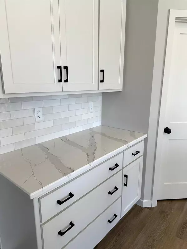 De Pere, WI 54115,1420 CROSSROADS DRIVE