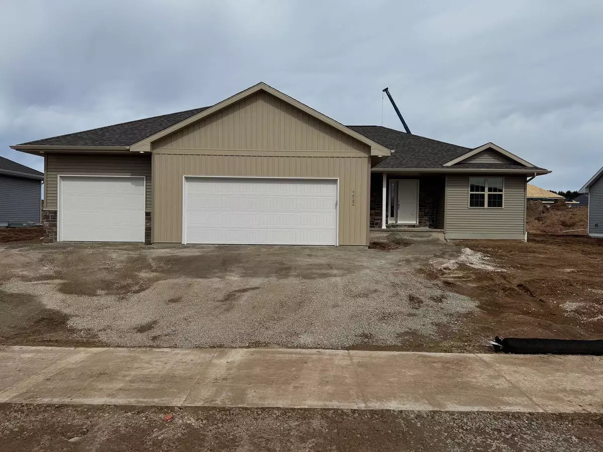 Green Bay, WI 54313,4622 RICHARD LANE