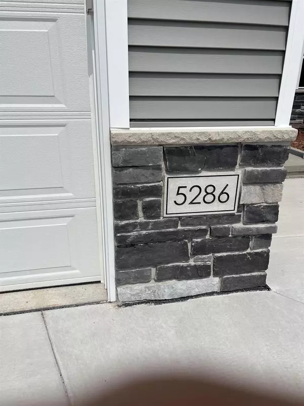 Omro, WI 54963,5286 CORNHUSK LANE