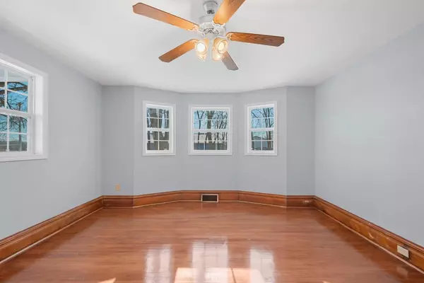 New London, WI 54961,1825 S MILL STREET